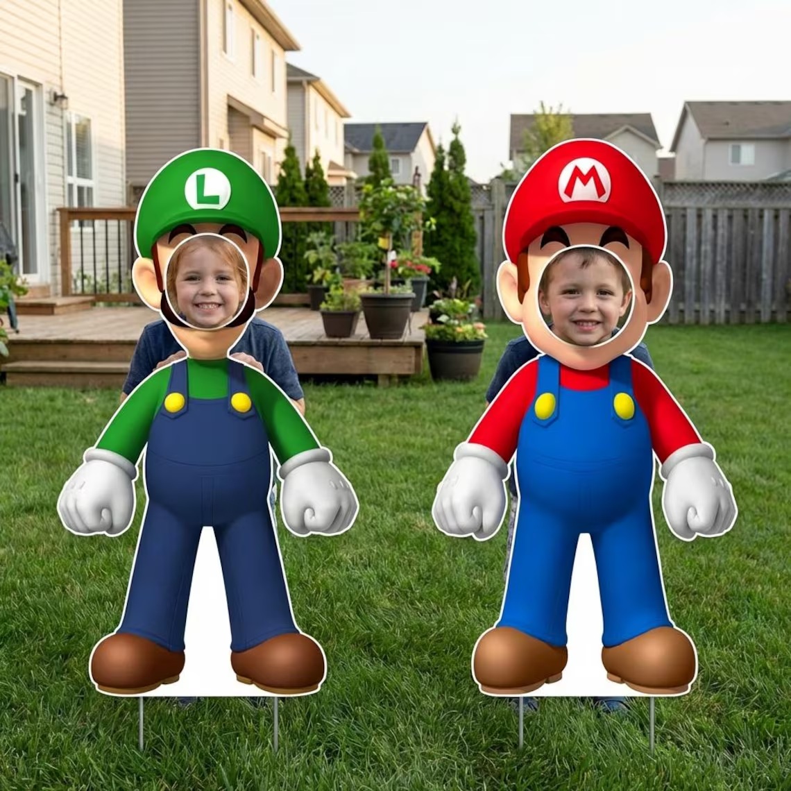 Yard Sign Decor Prop Cutout Super Mario Game Luigi and Mario Photo Head Hole Life Size Birthday Party Home